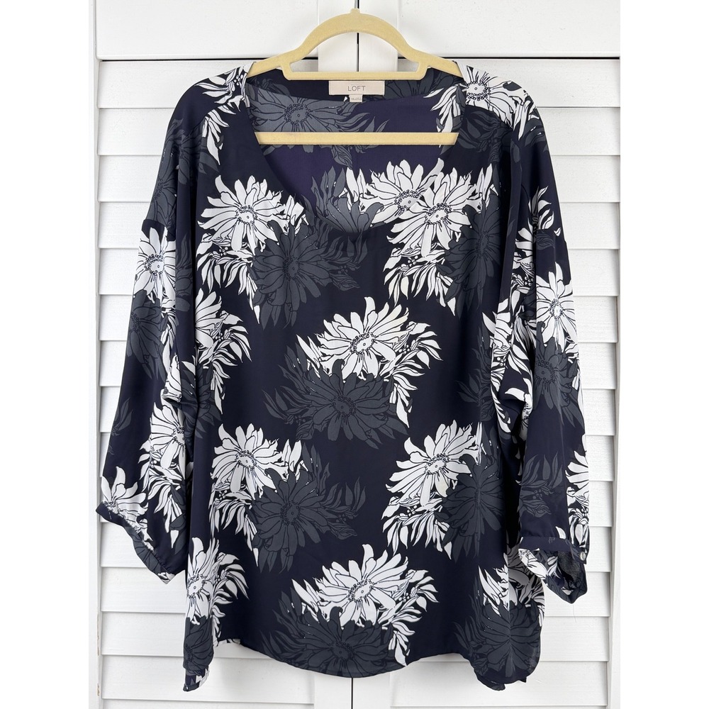 LOFT Blouse XXL Navy Blue Floral V-Neck 3/4 Sleeve Oversized Top